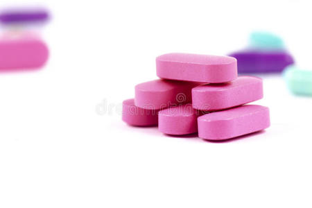 一堆粉红色的药片