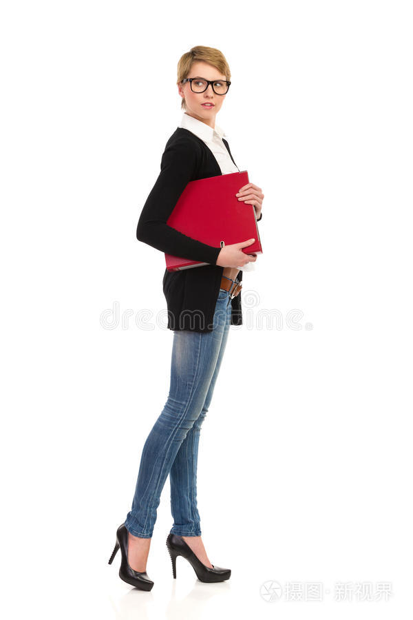 下载小样发票合同问题/举报优雅的年轻商业女人走路金发女人站在一起