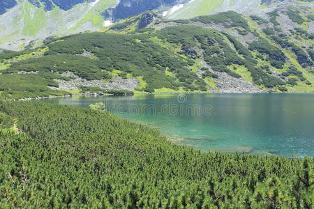 高山湖泊