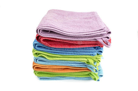 一堆折叠的浴巾