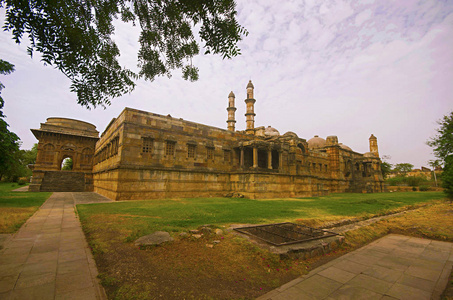 雅米清真寺 清真寺 的外部视图, 教科文组织保护 ChampanerPavagadh 考古公园, 古吉拉特, 印度。日期为