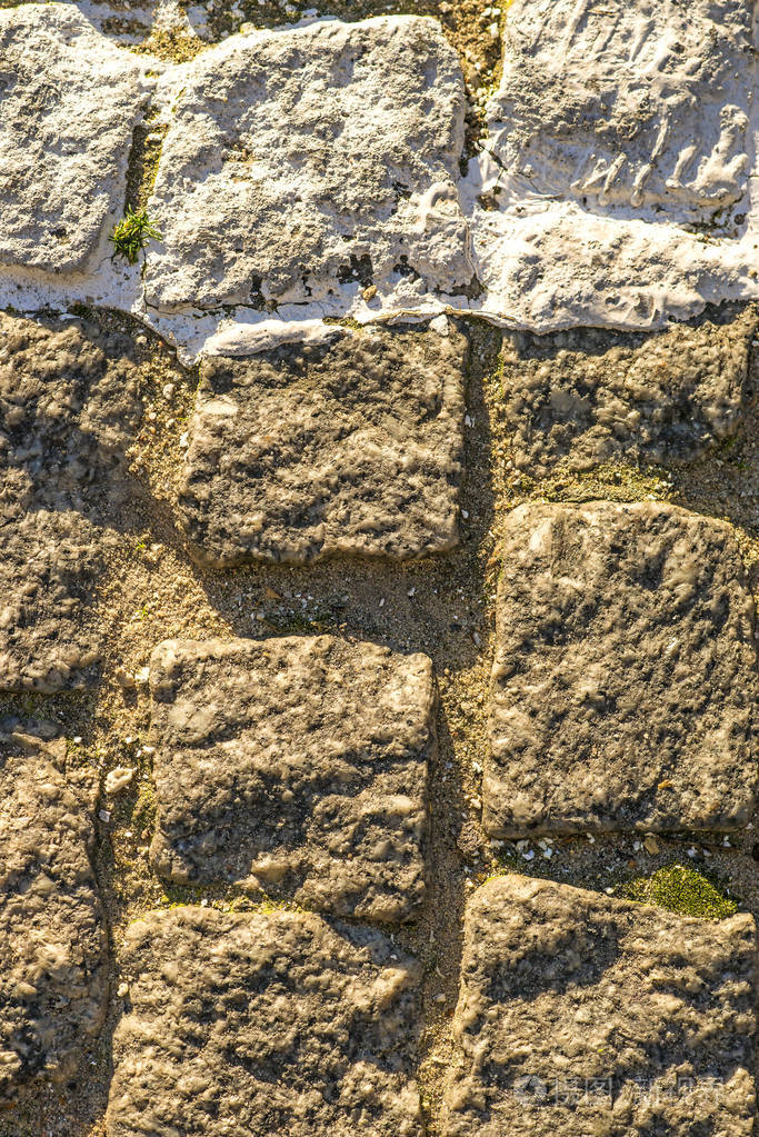 粗糙的石壁近距离拍摄