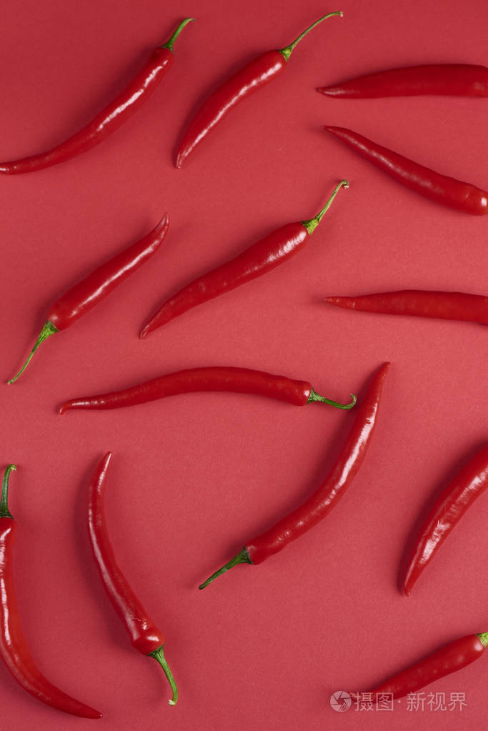 红底红辣椒图