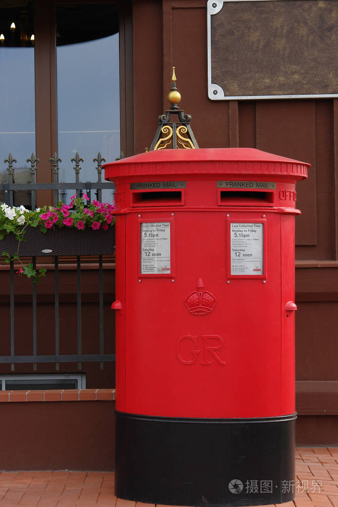 传统的英国红邮箱照片-正版商用图片11k00f-摄图新视界