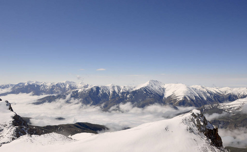 阿塞拜疆雪山