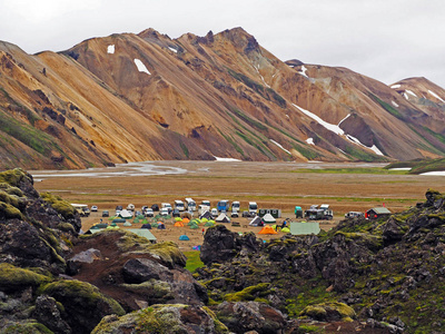 关于 landmannalaugar 营地的看法著名的冰岛 Laug 开始