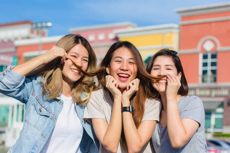 与亚洲大厦卡图片-与亚洲大厦卡素材-与亚洲大厦卡插画-摄图新视界