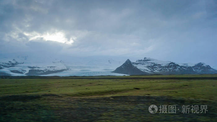 Vatnajokull 冰川冰岛远的看法从路旅行