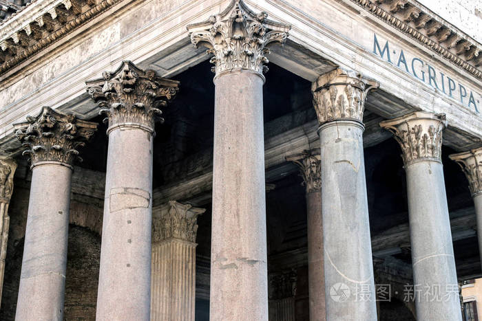 罗马万神殿的巨大柱子