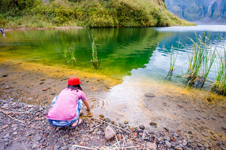 皮纳图博火山口湖是一场美丽的灾难。