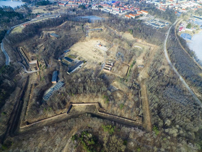 在波兰吉西科前东普鲁士德国卢埃岑星型博恩据点的鸟瞰图