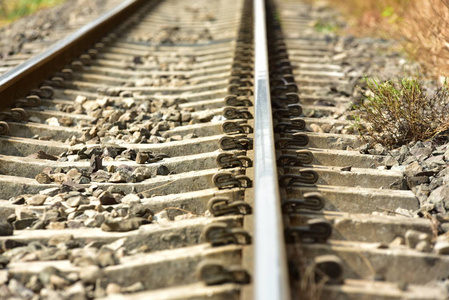 铁路track.railroad.train铁路轨道的长度特写。