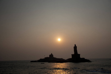 Kanyakumari 科摩罗角海面之上的日出