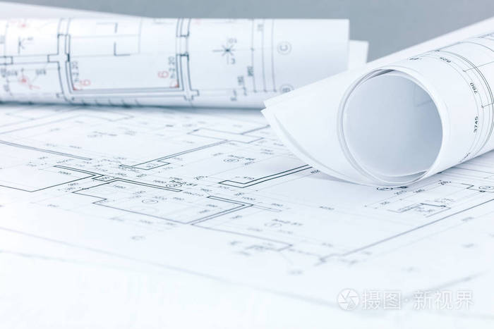 建筑师工作场所的工程项目计划和蓝图卷