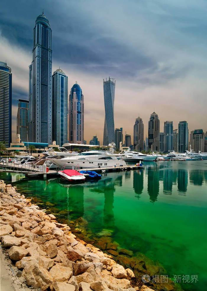 迪拜码头的天际线迪拜阿拉伯联合酋长国