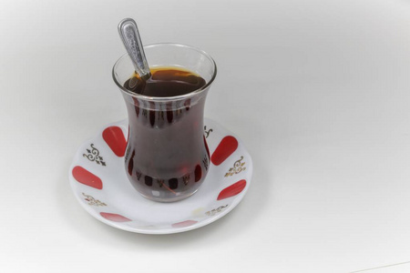 传统土耳其茶隔离