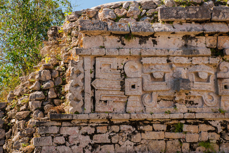 古代玛雅画上的石头。石头的质地。鸡察, 墨西哥。尤卡坦半岛