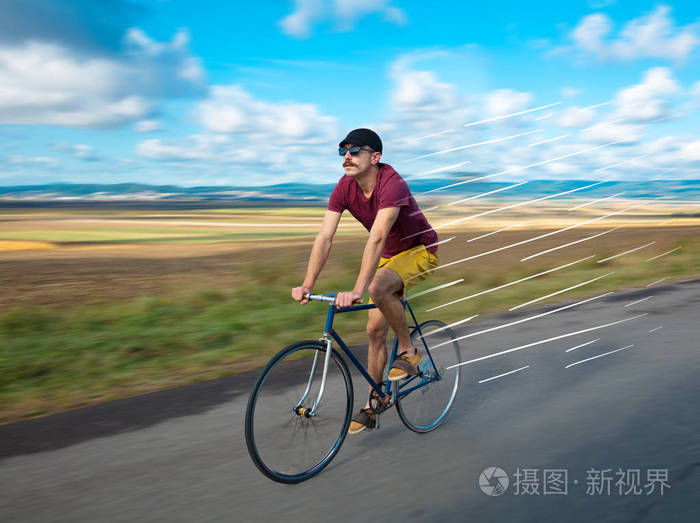 休闲自行车骑单车非常快