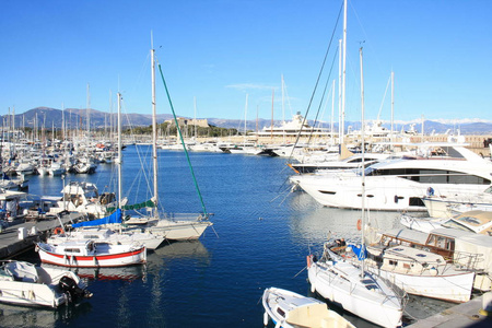 葡萄牙沃班港位于反比斯,是欧洲最大的码头之一,法国里维埃拉照片