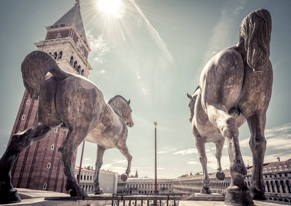 威尼斯圣马克广场上的古青铜马
