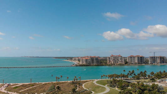 费舍尔岛附近迈阿密海滩鸟瞰佛罗里达。
