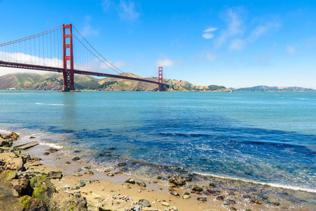 金门桥在旧金山的观点，从码头加州美国。