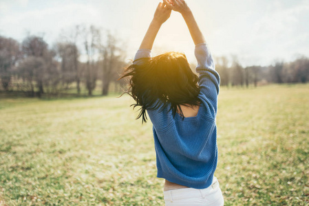 阳光风雨后图片