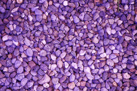 超紫色石材质地, 岩石表面水平, 卵石背景为网站或移动设备