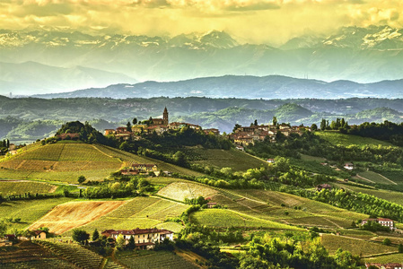 Alba, in the Langhe. The village of  Diano d39