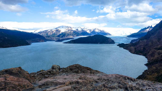 智利南部巴塔戈尼亚冰场的灰湖和灰谷，托雷斯德尔潘恩国家公园