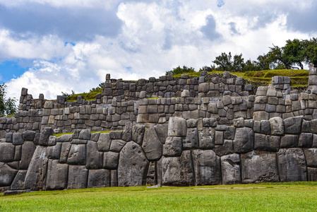 秘鲁库斯科库斯科Sacsayhuaman考古遗址的印加墙