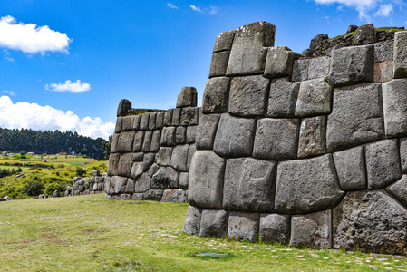 秘鲁库斯科库斯科Sacsayhuaman考古遗址的印加墙