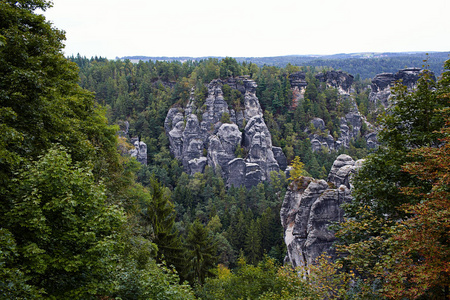 德累斯顿岩石在瑞士萨克森, 在 Neurathen 城堡的废墟附近。德国