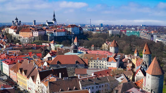 s Old Town is one of the best preserved medieval citi