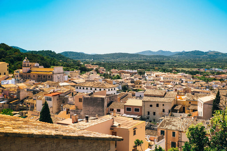 西班牙马略卡美丽景观中的卡德佩拉历史村落