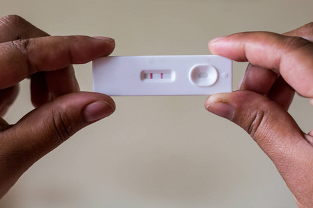 孕检手握孕检.孕检仪照片