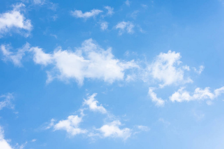 洁白无瑕蔚蓝的天空,洁白无瑕的云彩摄影图