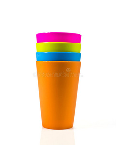 彩色塑料杯。