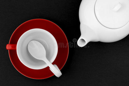 茶壶和茶杯俯视图