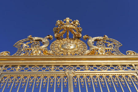 巴黎凡尔赛宫大门细节。