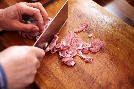 切肉照片