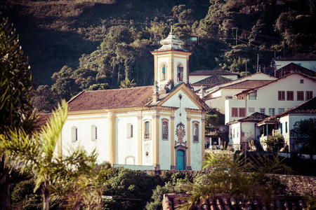 巴西米纳斯吉拉斯乌罗普雷托教堂景观