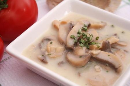 鲜蘑菇汤