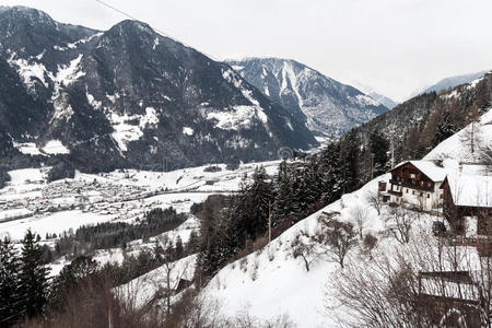 冬季阿尔卑斯山景观