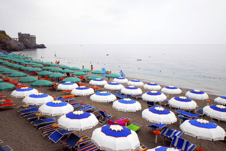 马尔菲海岸意大利坎帕尼亚麦奥里景观从海岸旅游城市假日户外海滩建筑