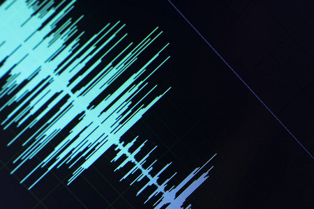 音频声波演播室编辑计算机程序屏幕显示声音在屏幕上的声音从声音录音的声音。