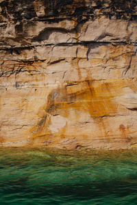 图片岩石国家公园在湖上优越的美国。 彩色纹理岩石背景