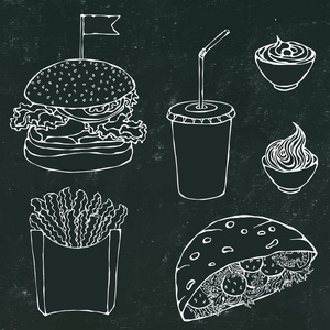 黑板背景。汉堡, 炸薯条, 番茄酱, 沙拉三明治或肉丸沙拉, 面包和蛋黄酱。快餐街的食物。实际手绘插图。Savoyar 涂鸦风格