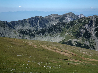 从攀登维伦峰到保加利亚皮林山的全景