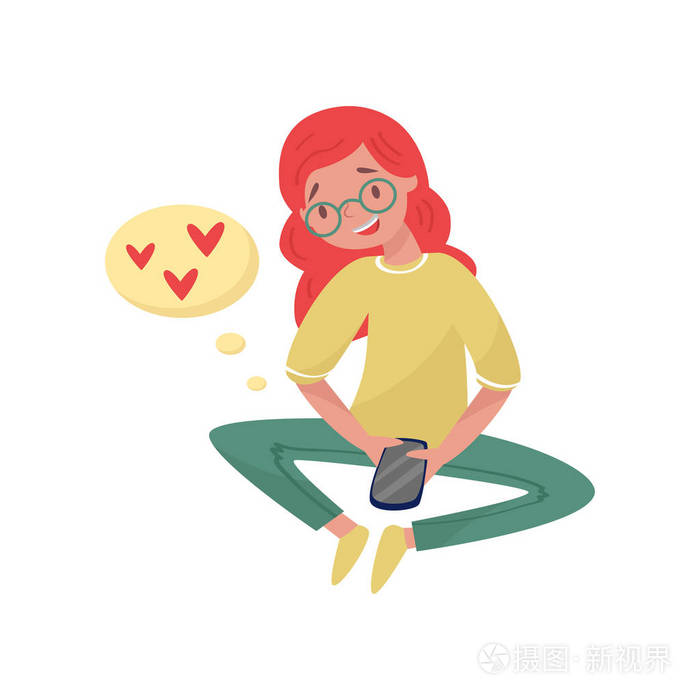 可爱的红头发女孩发短信阅读爱的信息.云与粉红色的心.沟通主题.